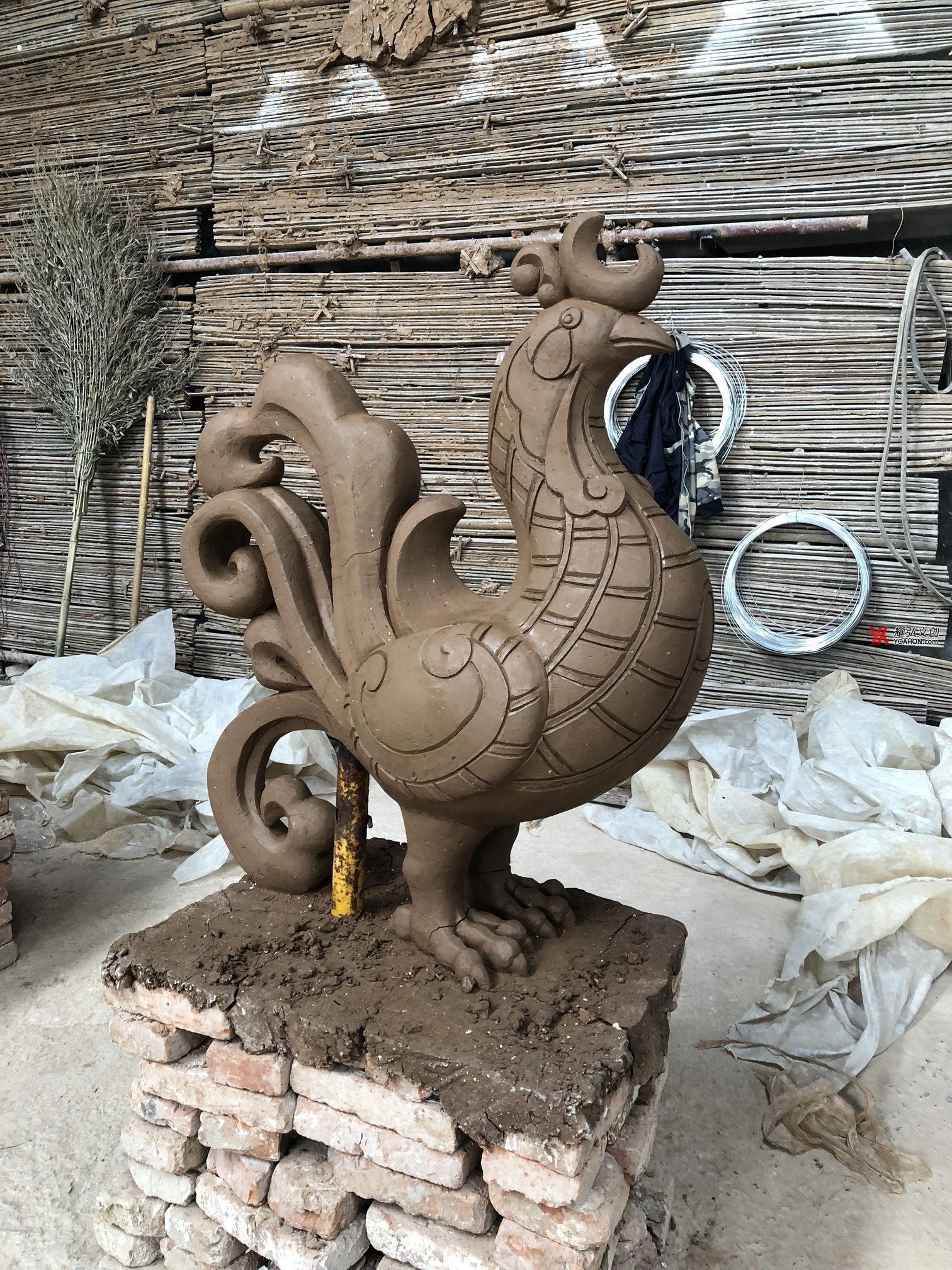 青铜鸡雕塑泥稿